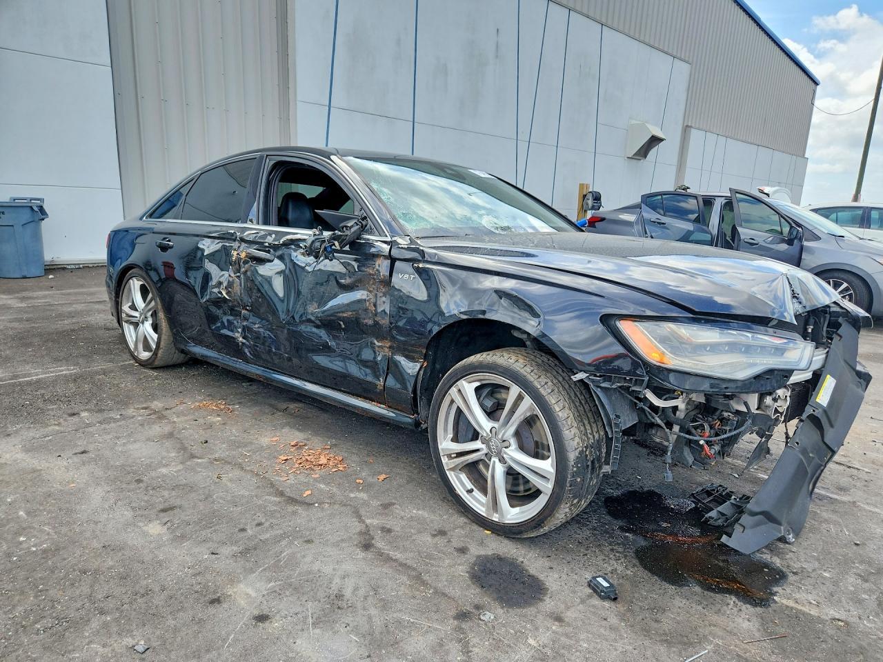 2014 Audi S6 - Image 4