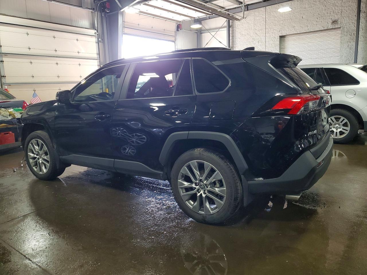 2023 Toyota Rav4 Xle Premium - Фото 2