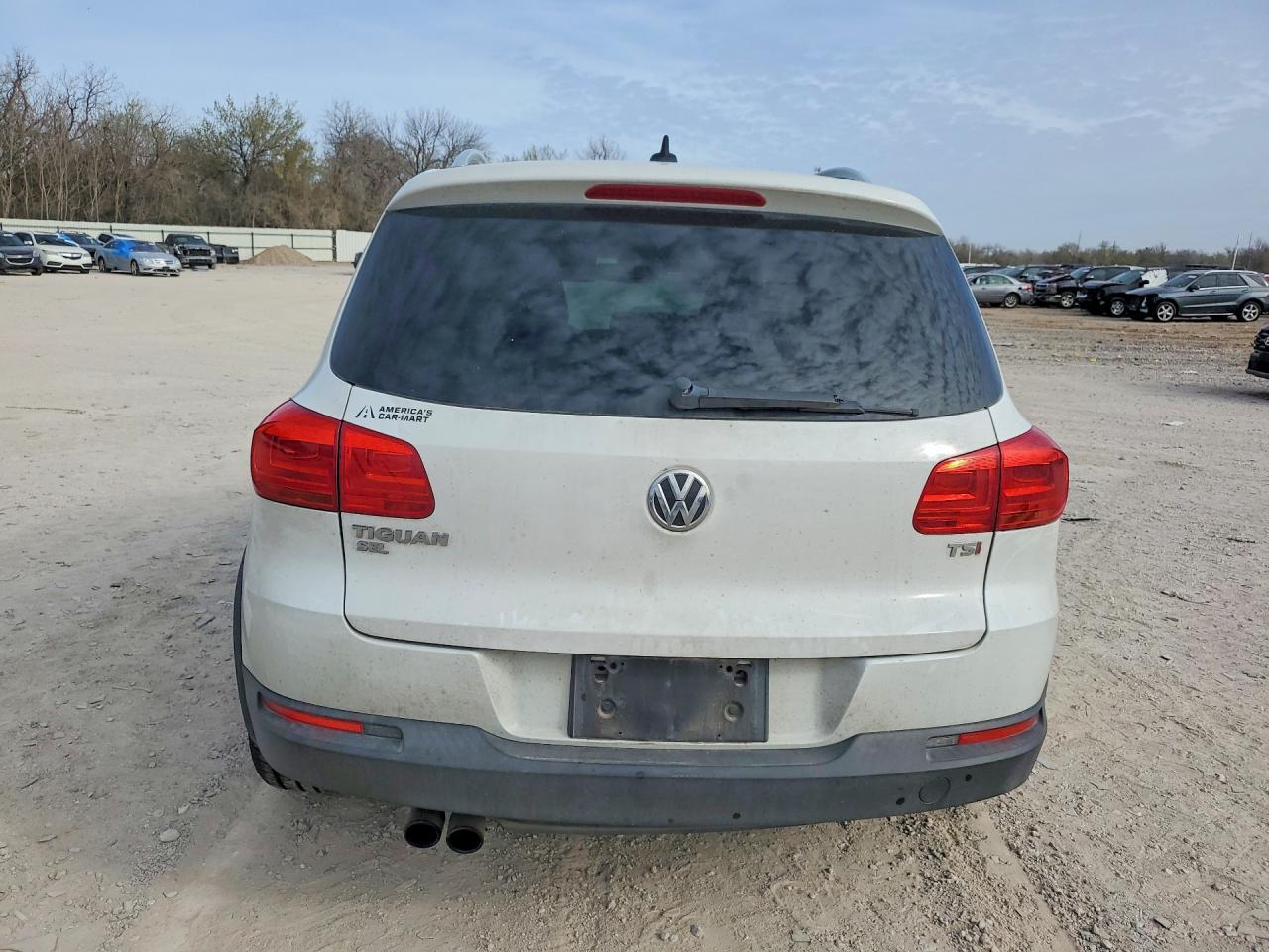 2017 Volkswagen Tiguan Sel - Image 6
