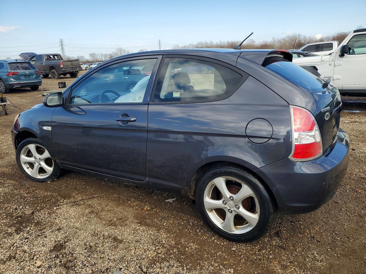 2008 Hyundai Accent Se - Фото 2