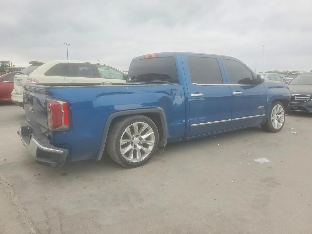 2018 GMC Sierra C1500 Slt - Image 3