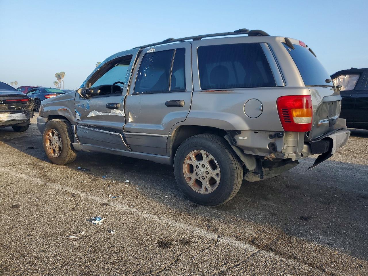 2001 Jeep Grand Cherokee Laredo - Фото 2