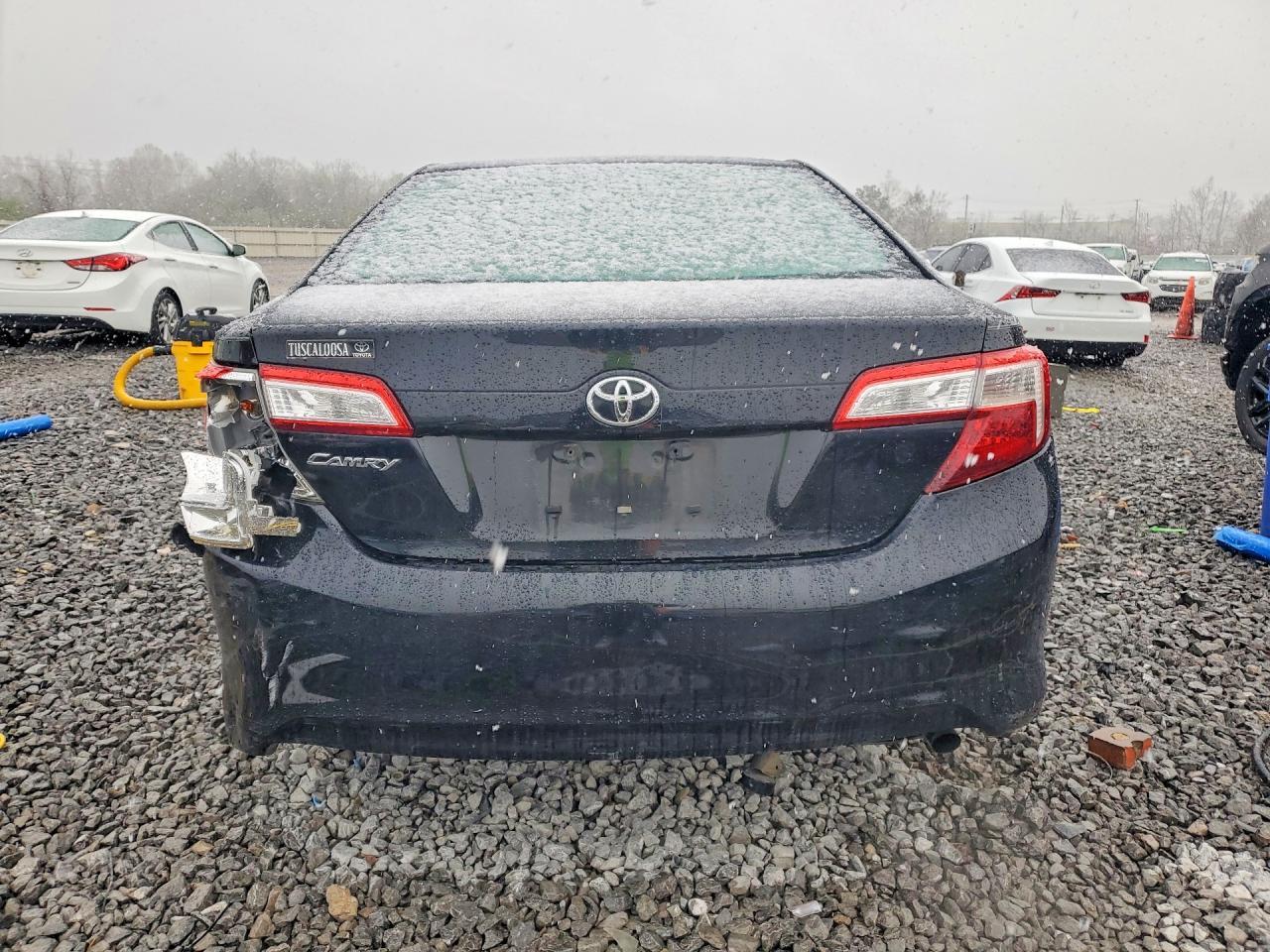 2014 Toyota Camry L - Фото 6