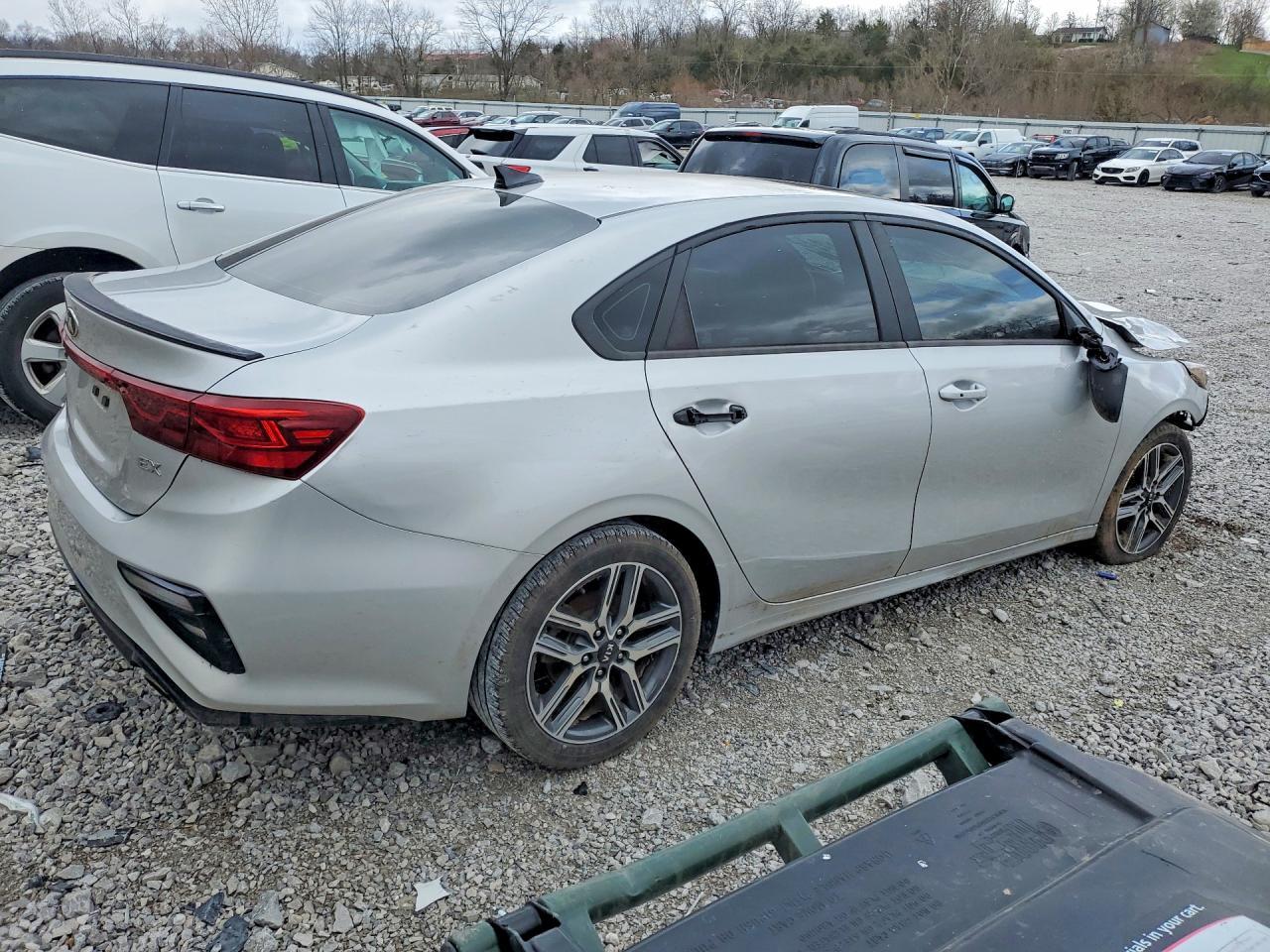 2020 Kia Forte Ex - Фото 2