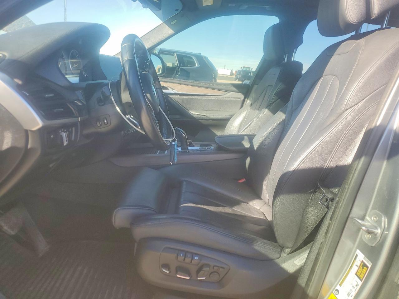 2016 BMW X5 xDrive50I - Image 7