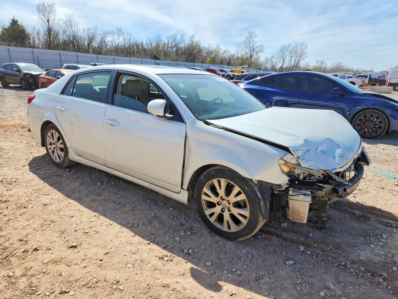2012 Toyota Avalon Base - Image 4