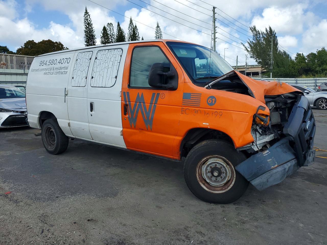 2011 Ford E150 Delivery Van - Фото 4