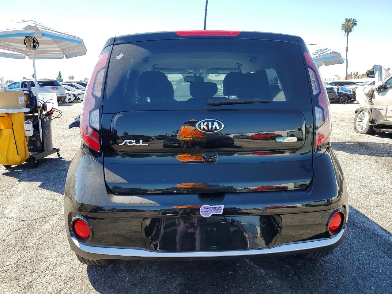 2019 Kia Soul Ev + - Image 6