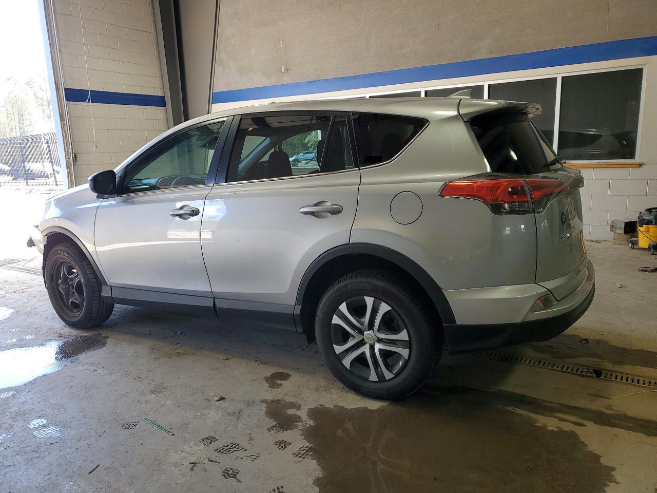 2018 Toyota Rav4 Le - Image 2