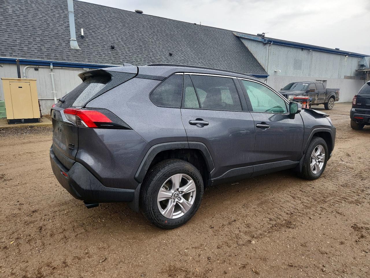 2024 Toyota Rav4 Xle - Image 3