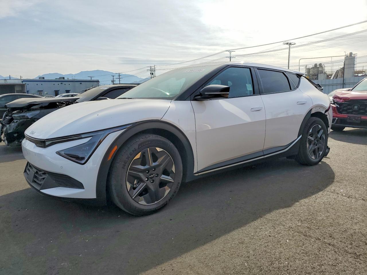 2025 Kia Ev6 Light