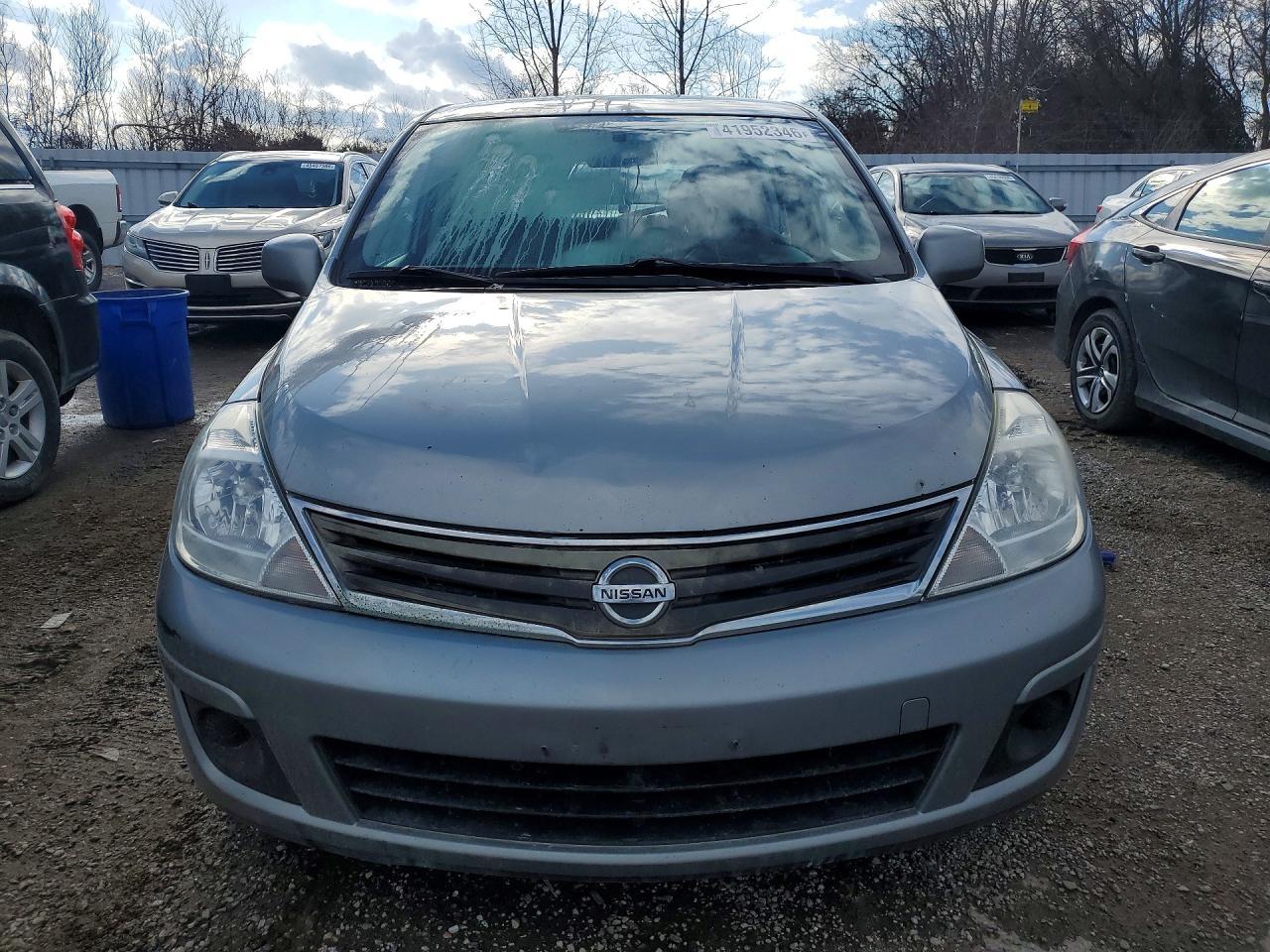 2011 Nissan Versa 1.8 S - Фото 5