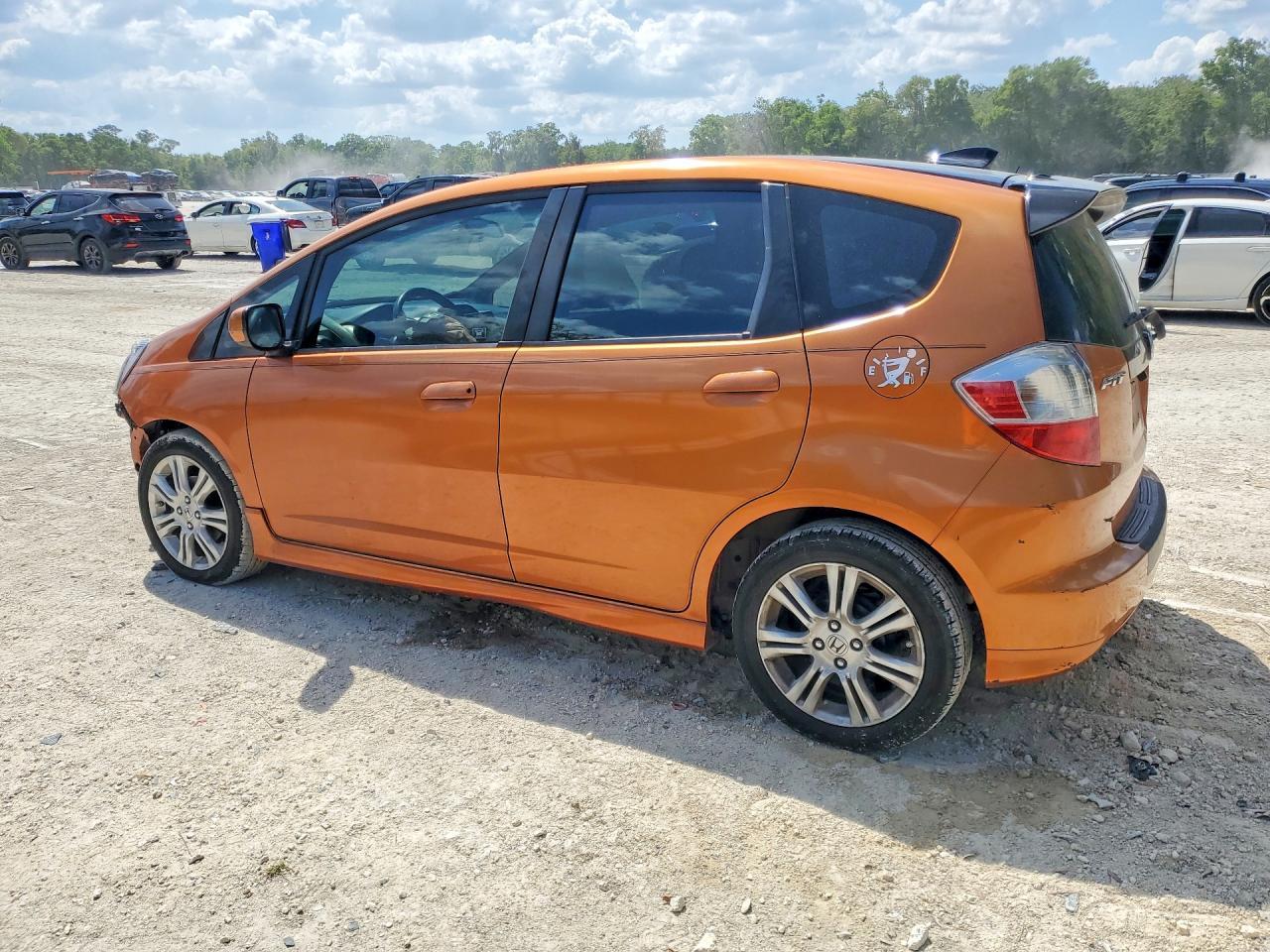 2011 Honda Fit Sport - Фото 2