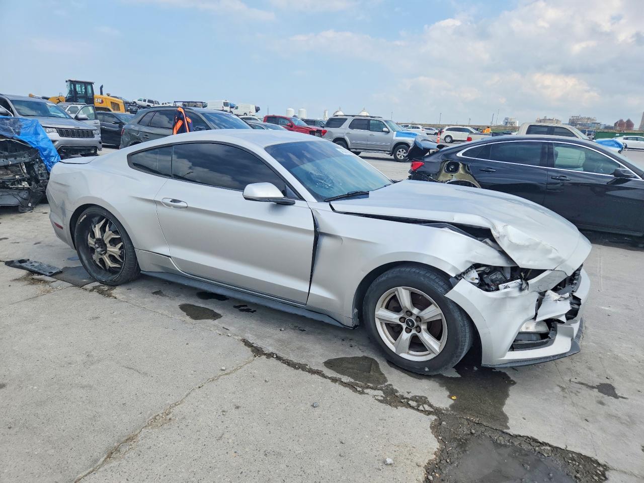 2015 Ford Mustang - Image 4