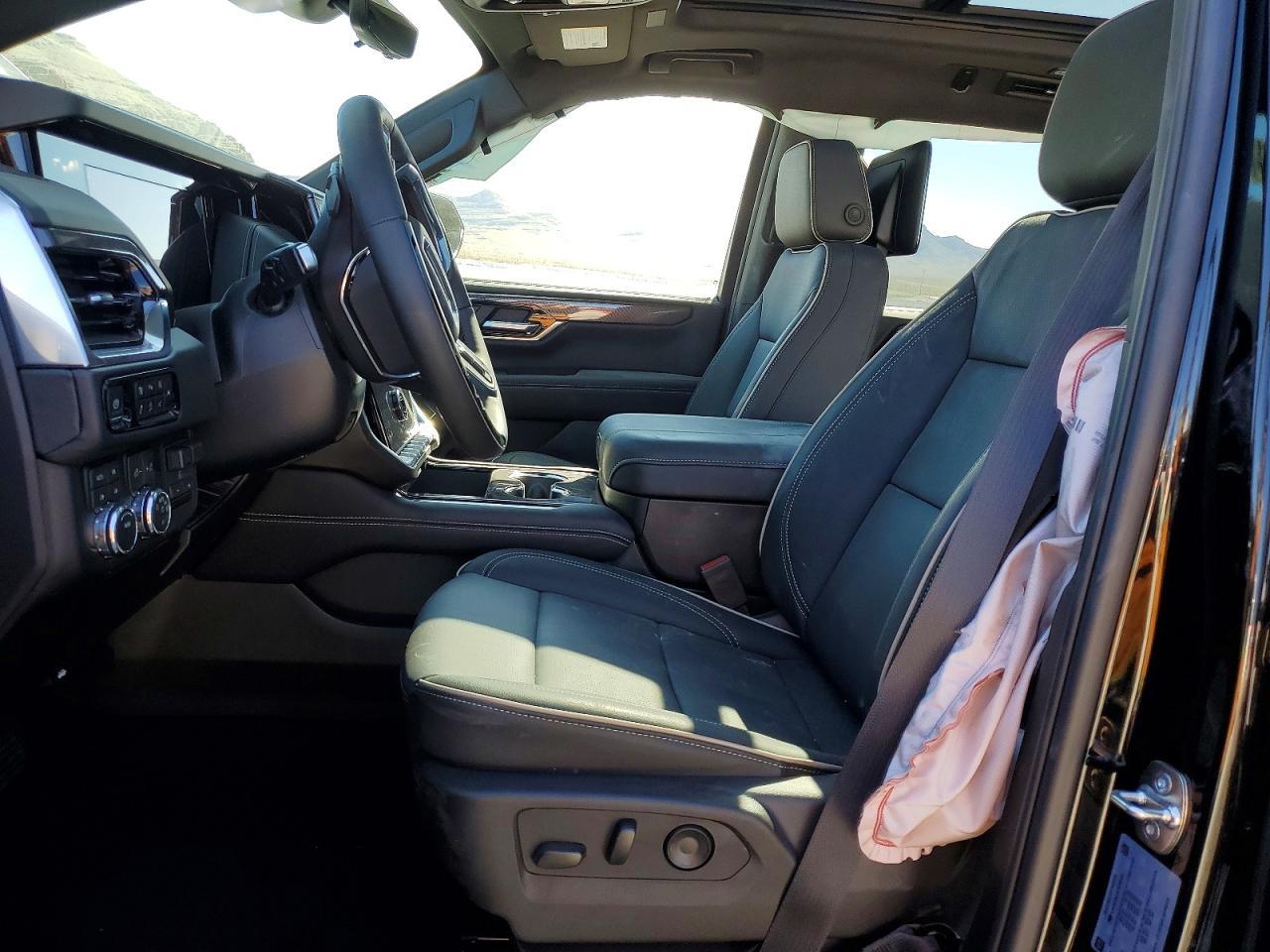 2026 GMC Yukon Xl Elevation - Image 7