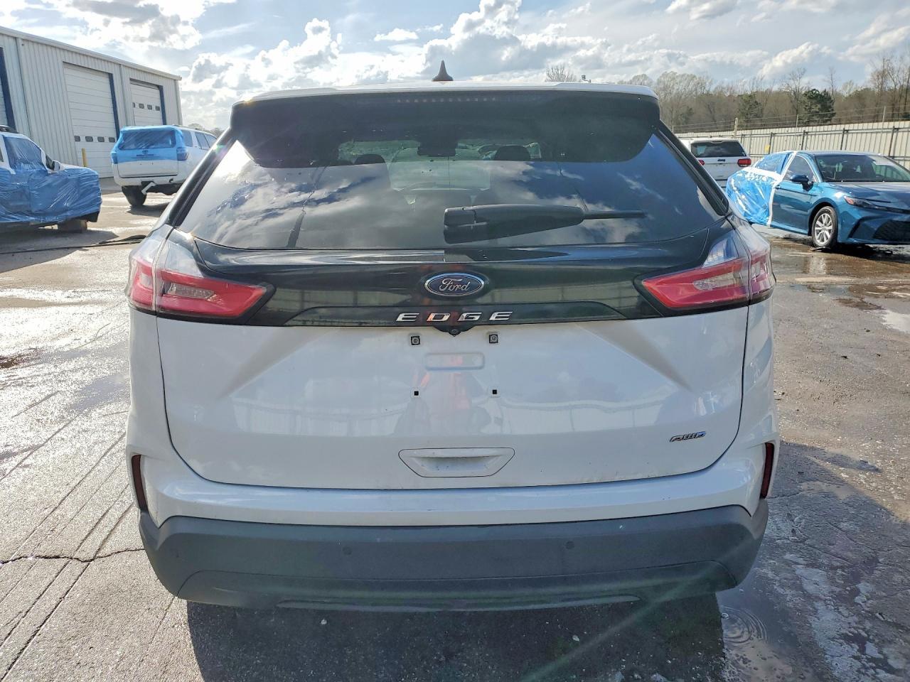 2022 Ford Edge Se - Фото 6