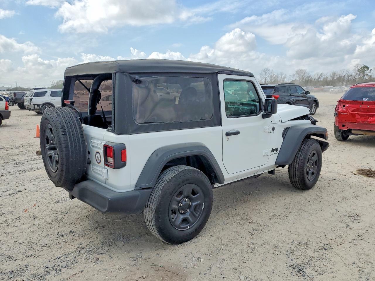 2025 Jeep Wrangler Sport - Фото 3