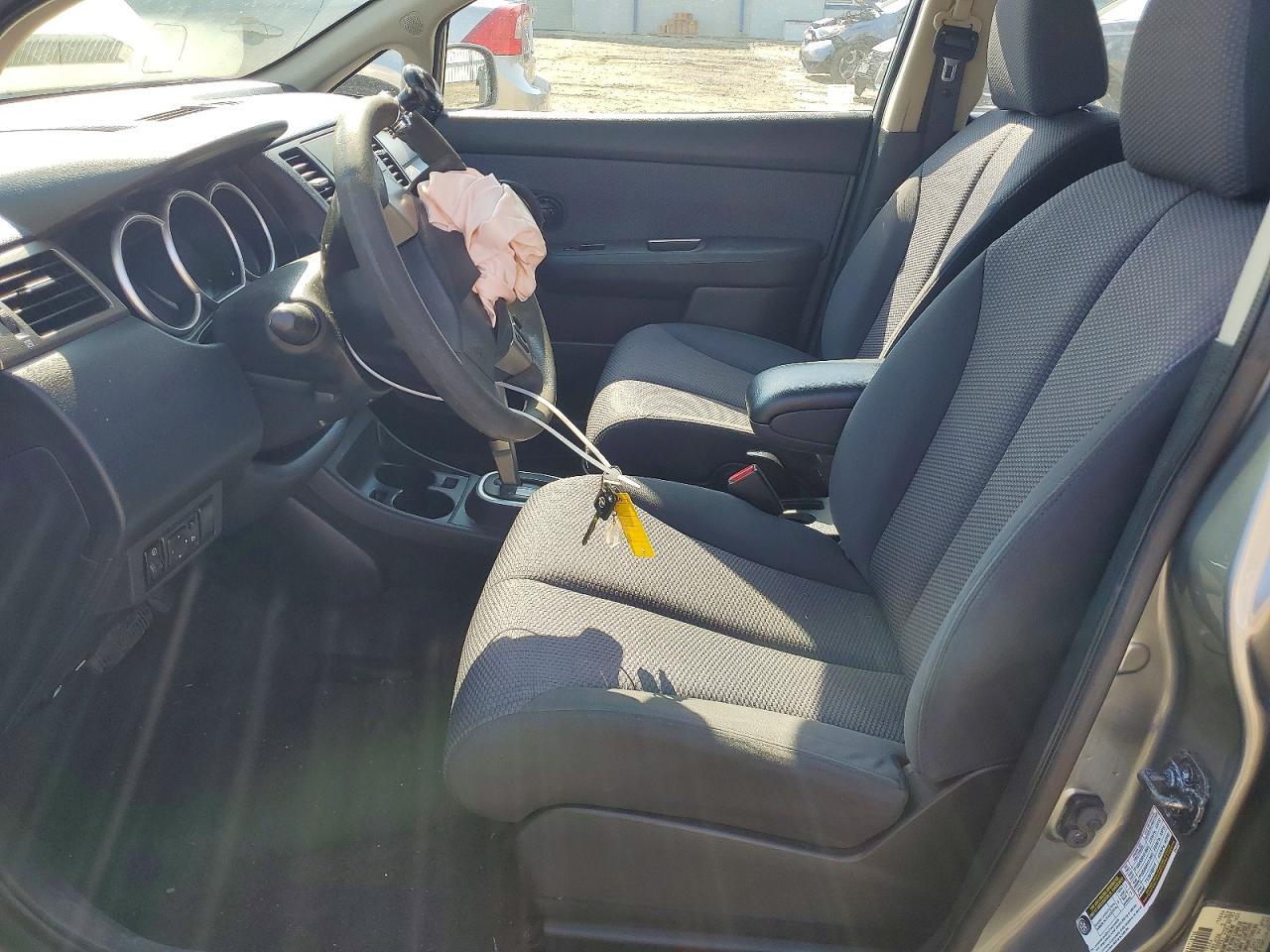 2009 Nissan Versa 1.8 S - Image 7