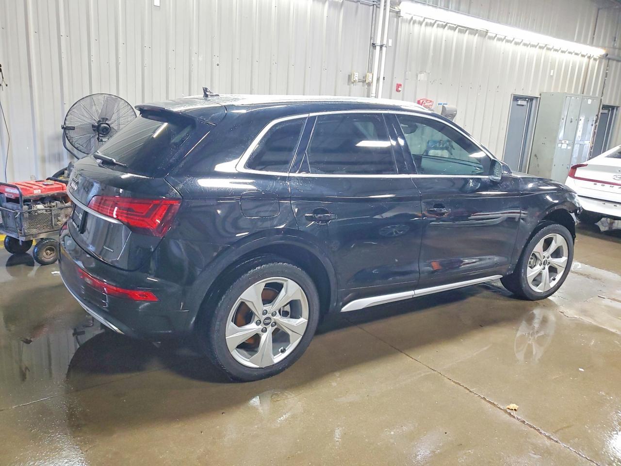 2021 Audi Q5 Premium Plus - Image 3