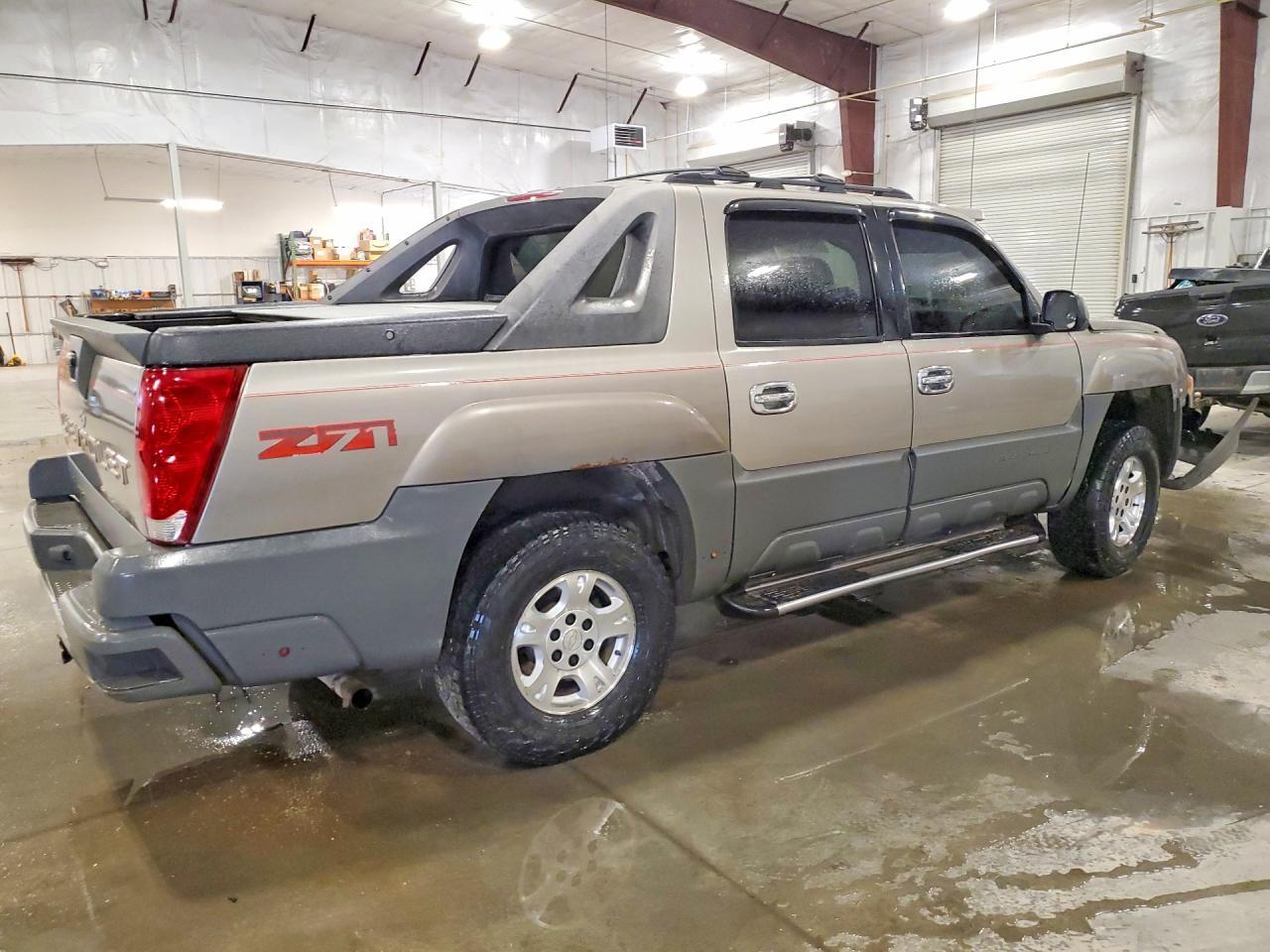 2002 Chevrolet Avalanche K1500 - Фото 3
