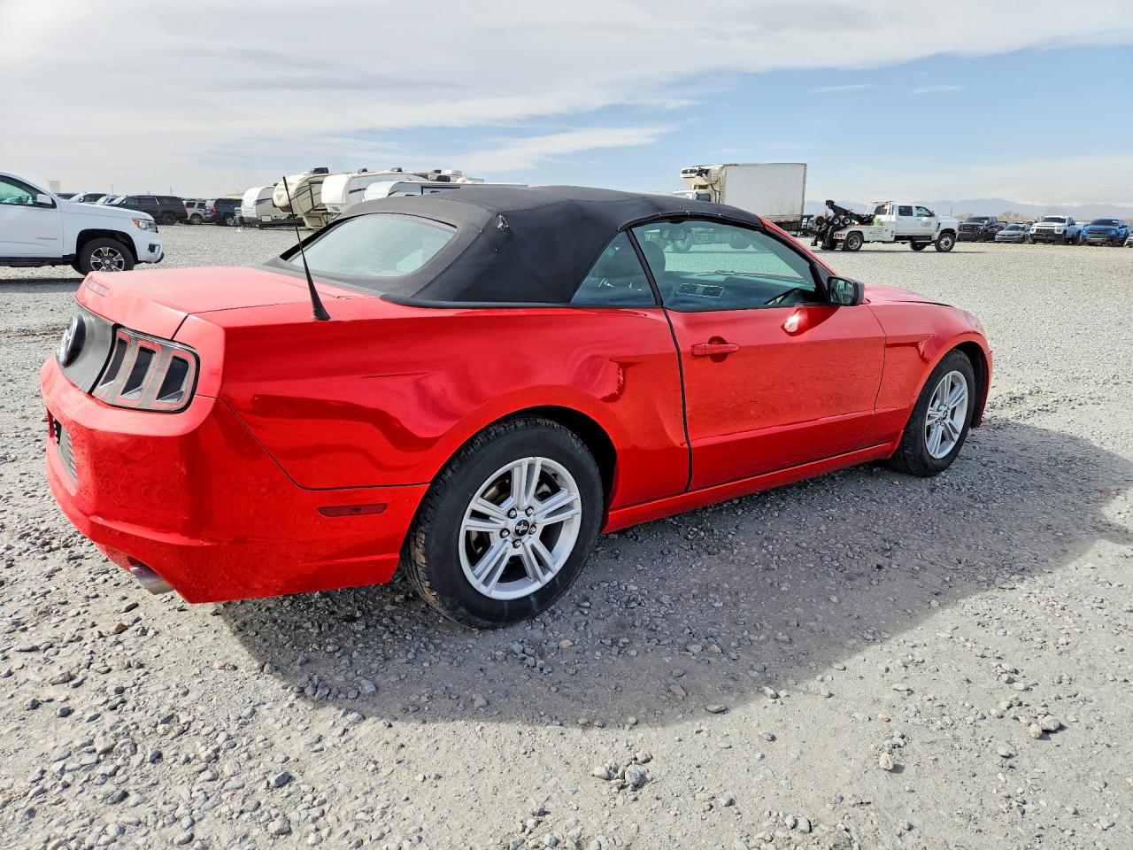 2013 Ford Mustang - Image 3