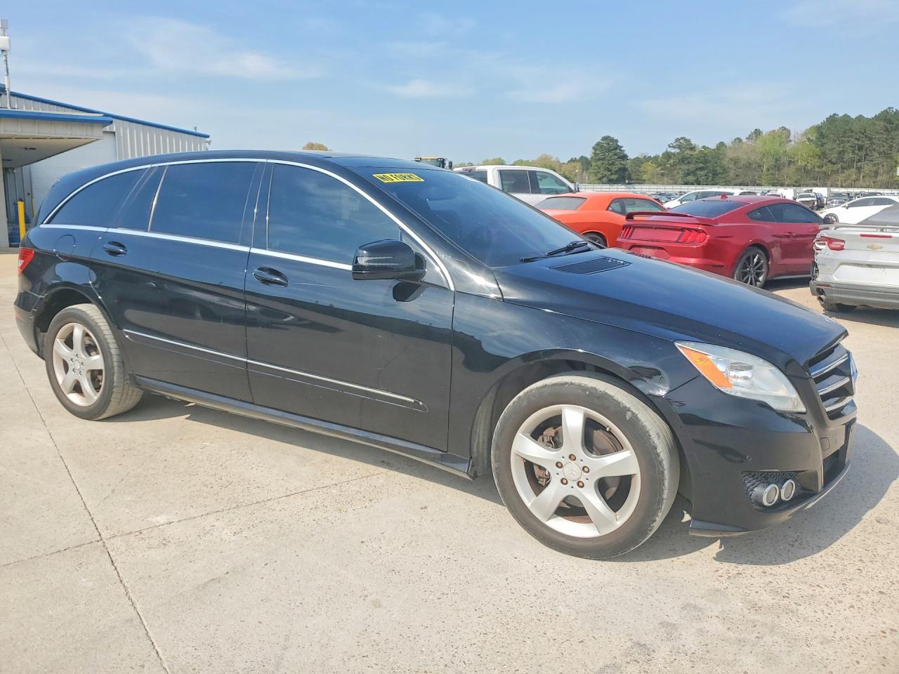 2011 Mercedes-Benz R 350 4Matic - Фото 4