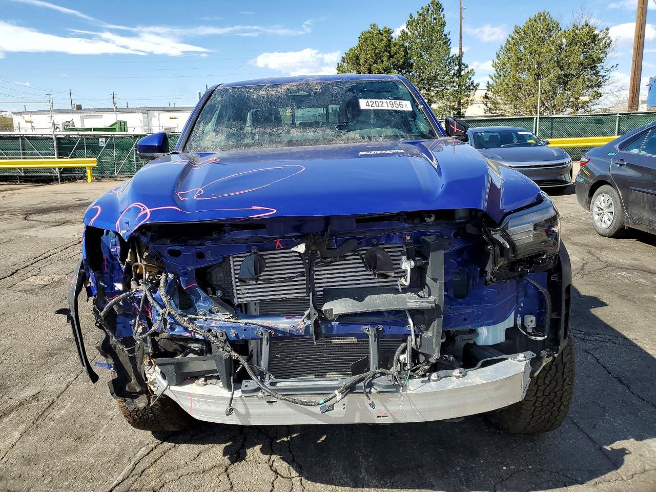 2025 Toyota Tacoma Trd Off-Road - Image 5