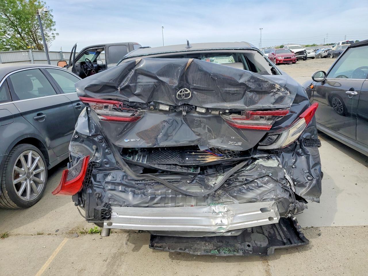 2026 Toyota Camry Xle - Фото 6