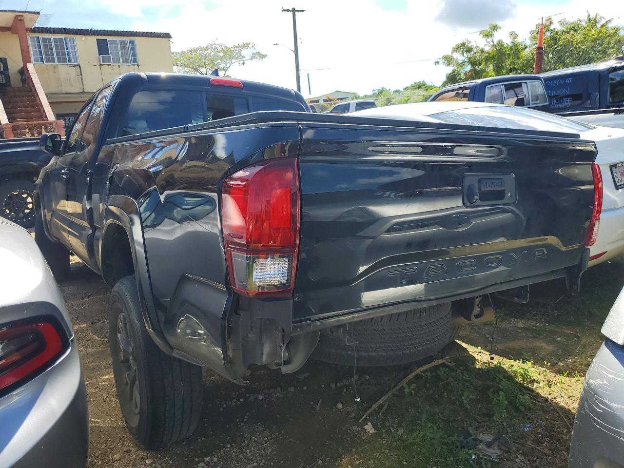 2022 Toyota Tacoma Access Cab - Image 2