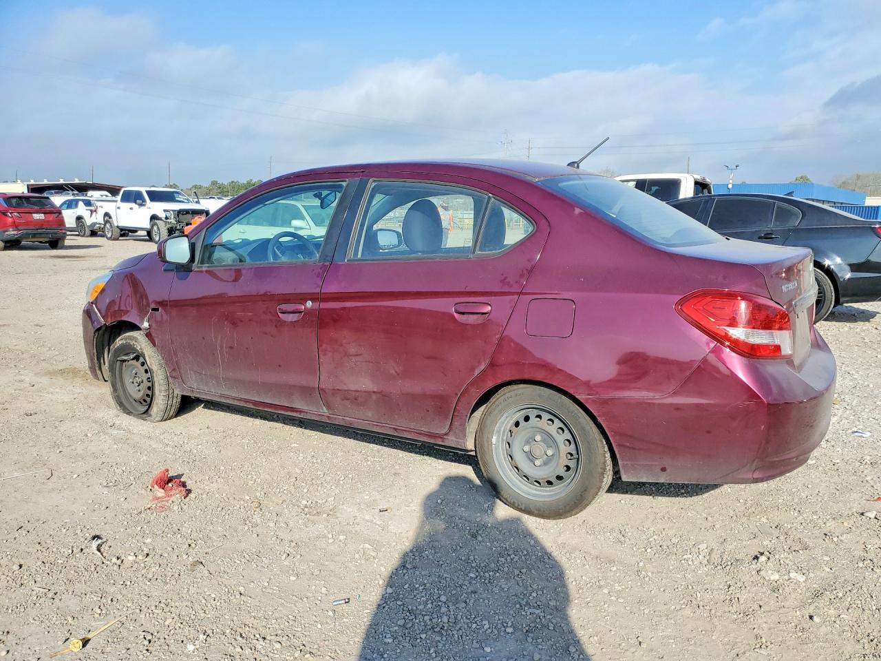 2018 Mitsubishi Mirage - Фото 2