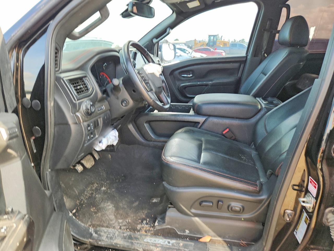 2021 Nissan Titan Pro-4X - Фото 7