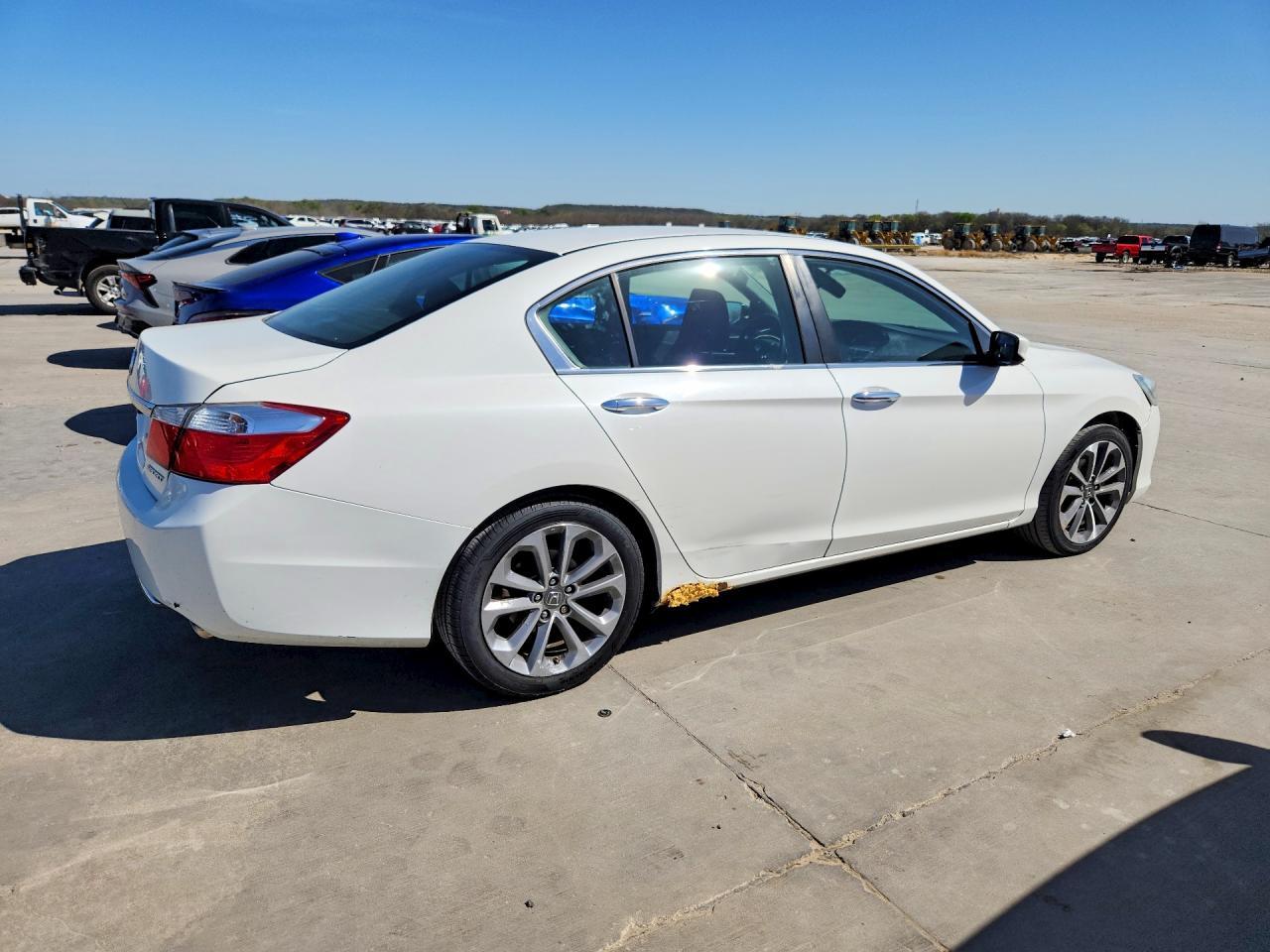 2013 Honda Accord Sport - Image 3