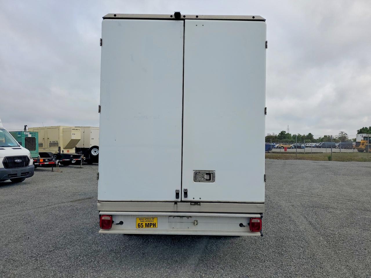 2020 Ford Transit Delivery Truck - Image 6