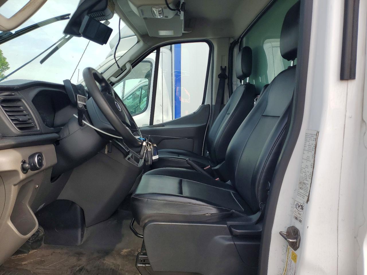 2020 Ford Transit Delivery Truck - Image 7