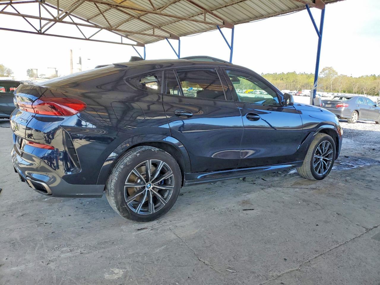 2022 BMW X6 M50I - Фото 3