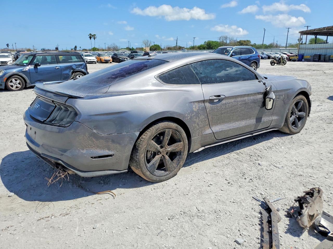 2022 Ford Mustang - Фото 3