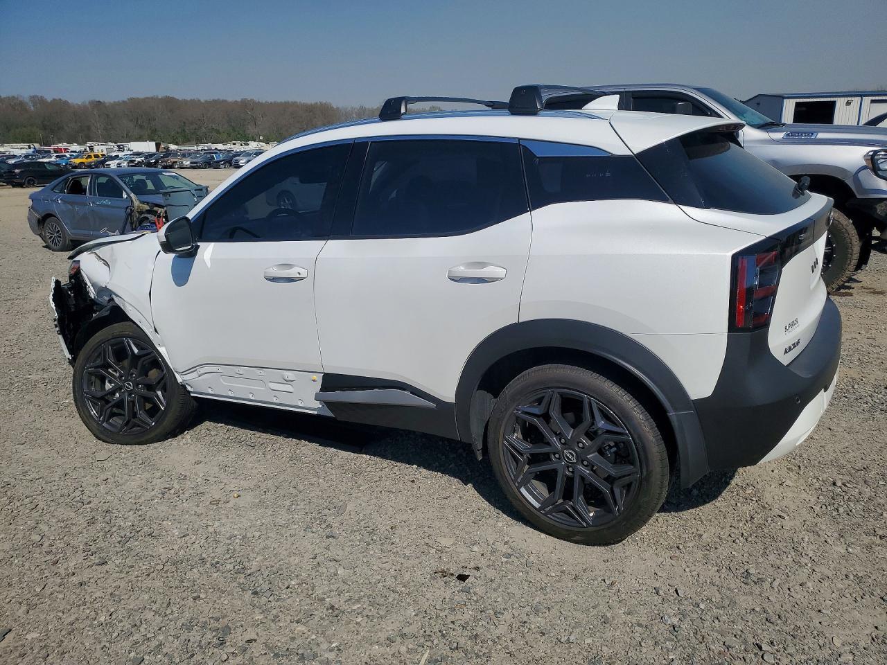2025 Nissan Kicks Sr - Фото 2