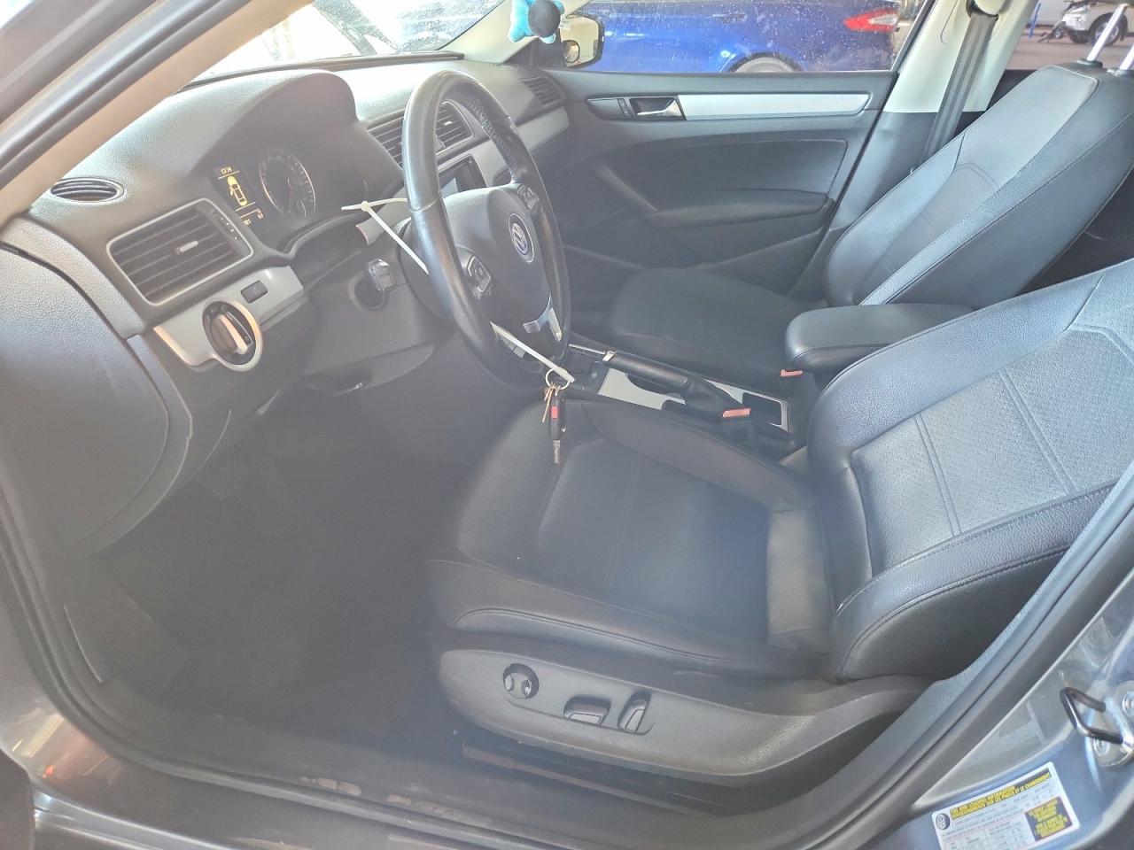 2013 Volkswagen Passat Se - Image 7