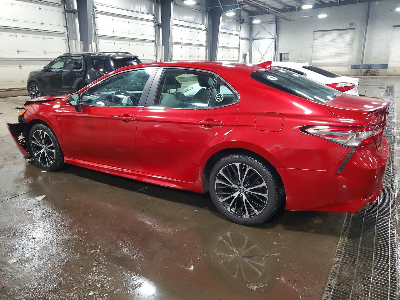 2019 Toyota Camry Se - Image 2