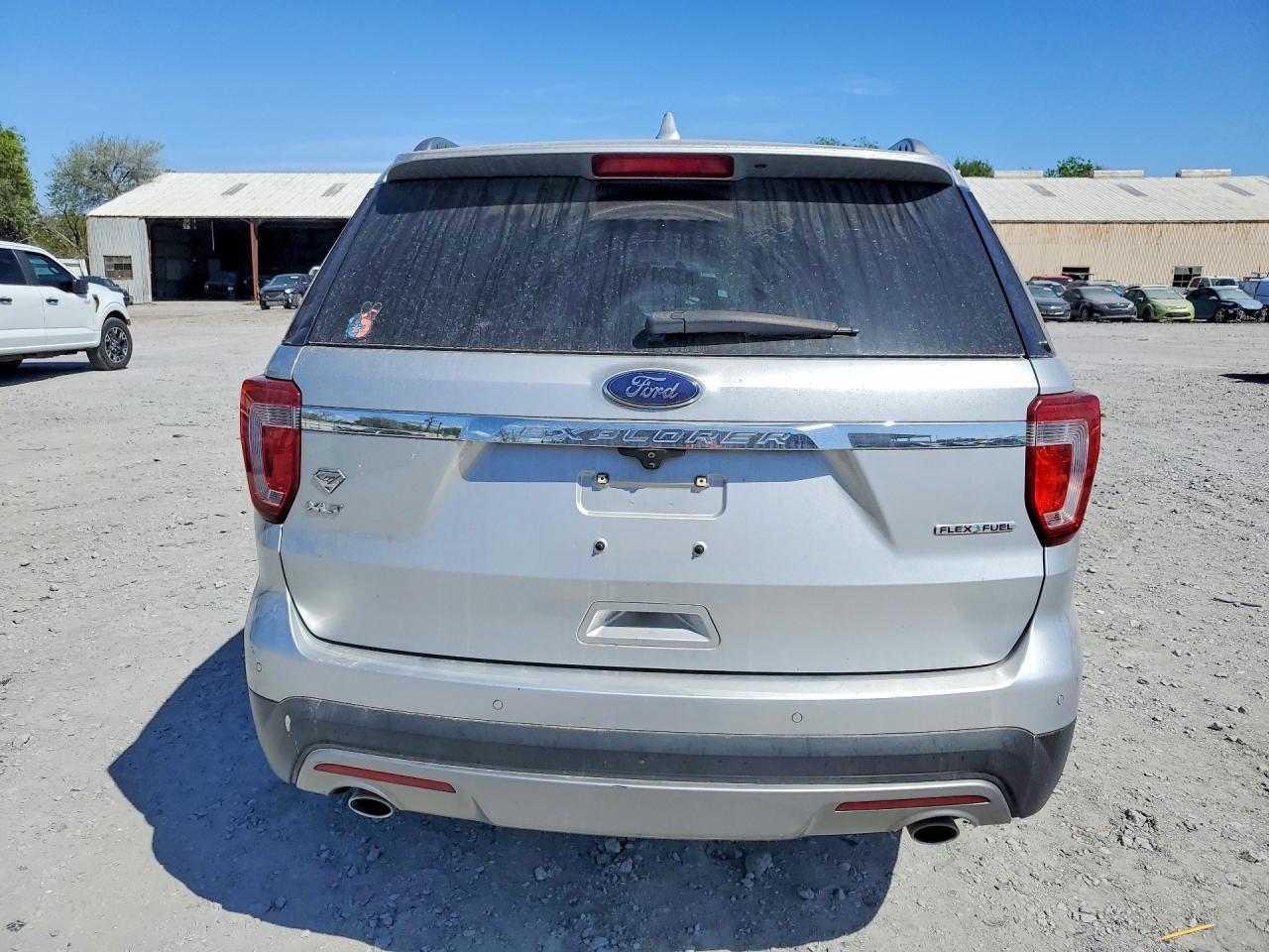 2016 Ford Explorer Xlt - Image 6