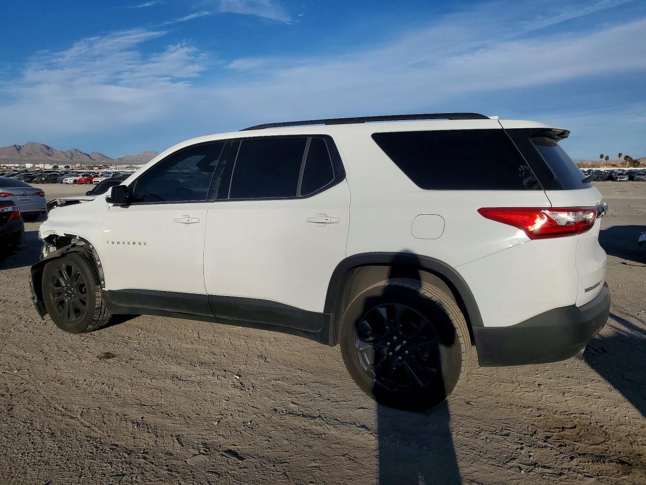 2019 Chevrolet Traverse - Фото 2