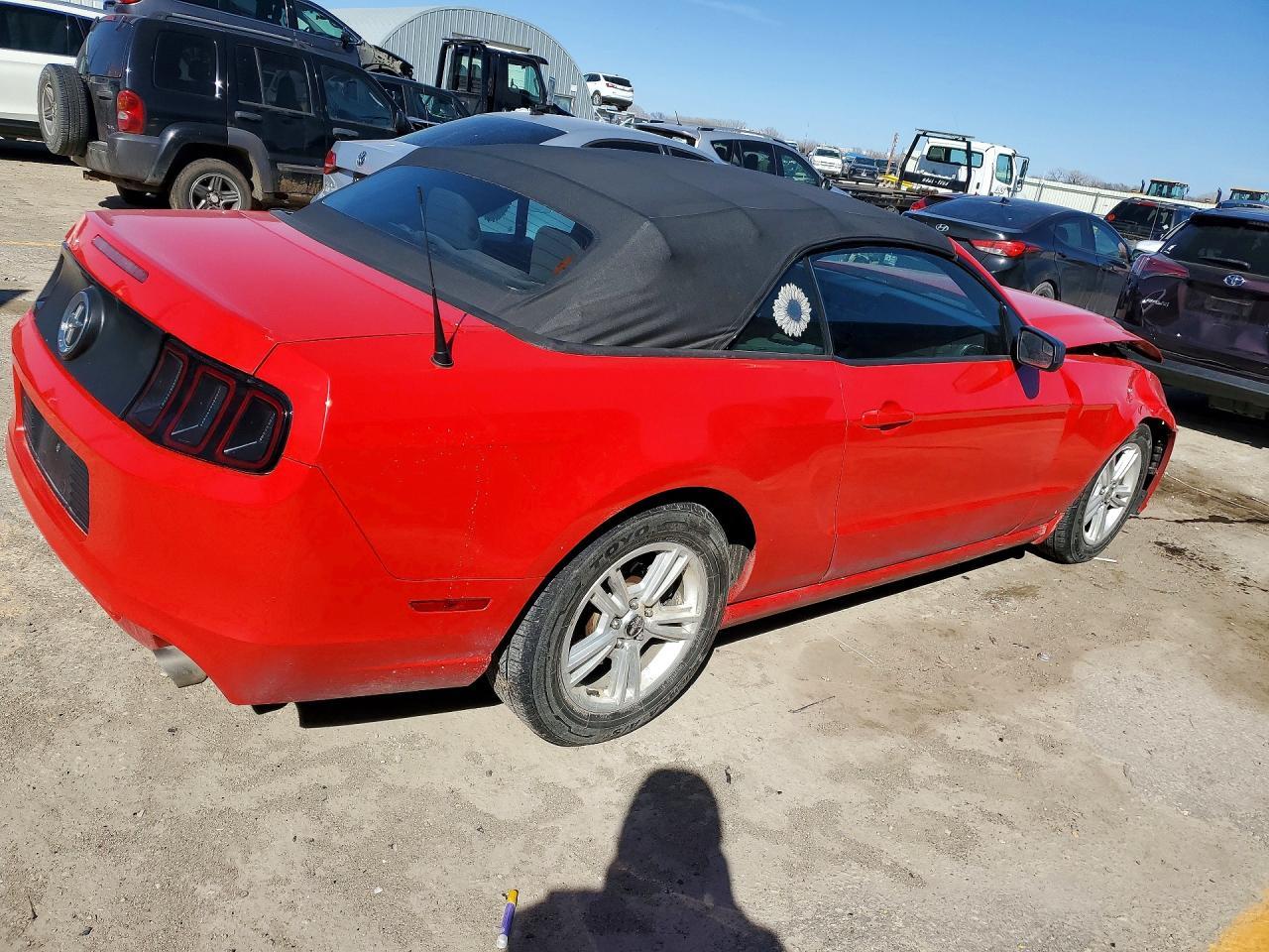 2014 Ford Mustang - Фото 3