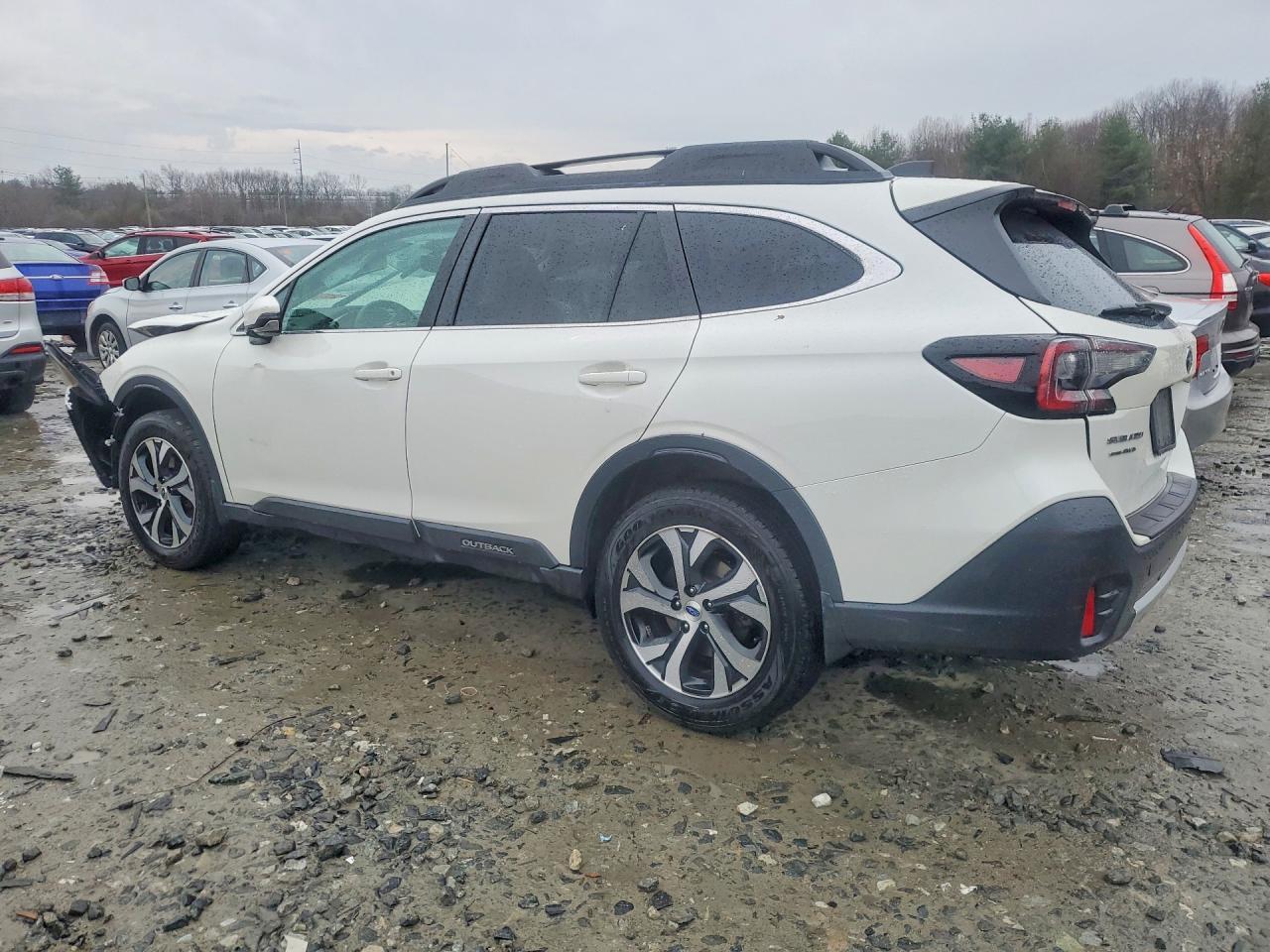 2021 Subaru Outback Limited - Фото 2