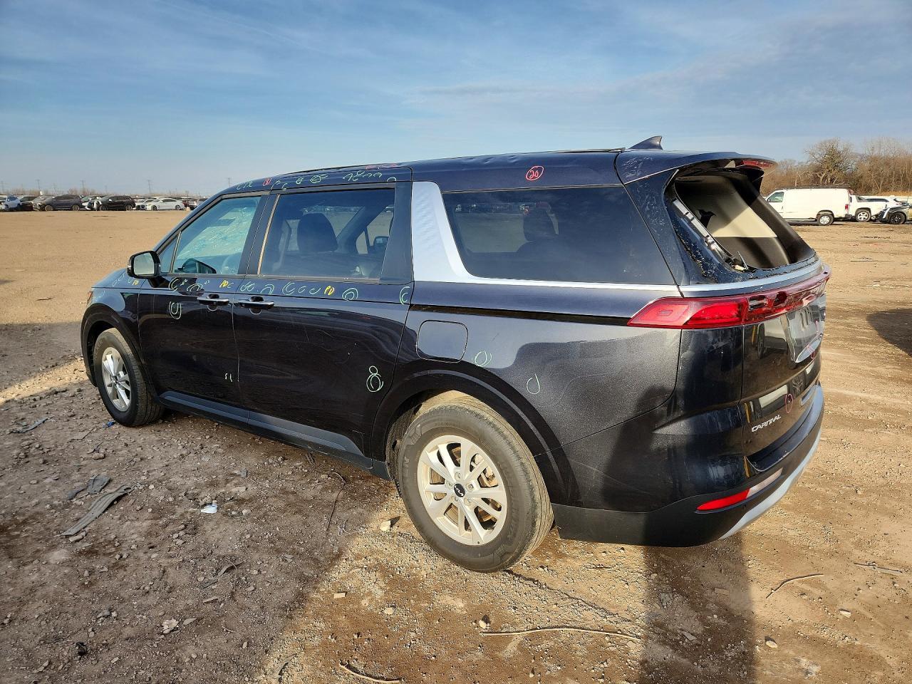 2024 Kia Carnival Lx - Фото 2
