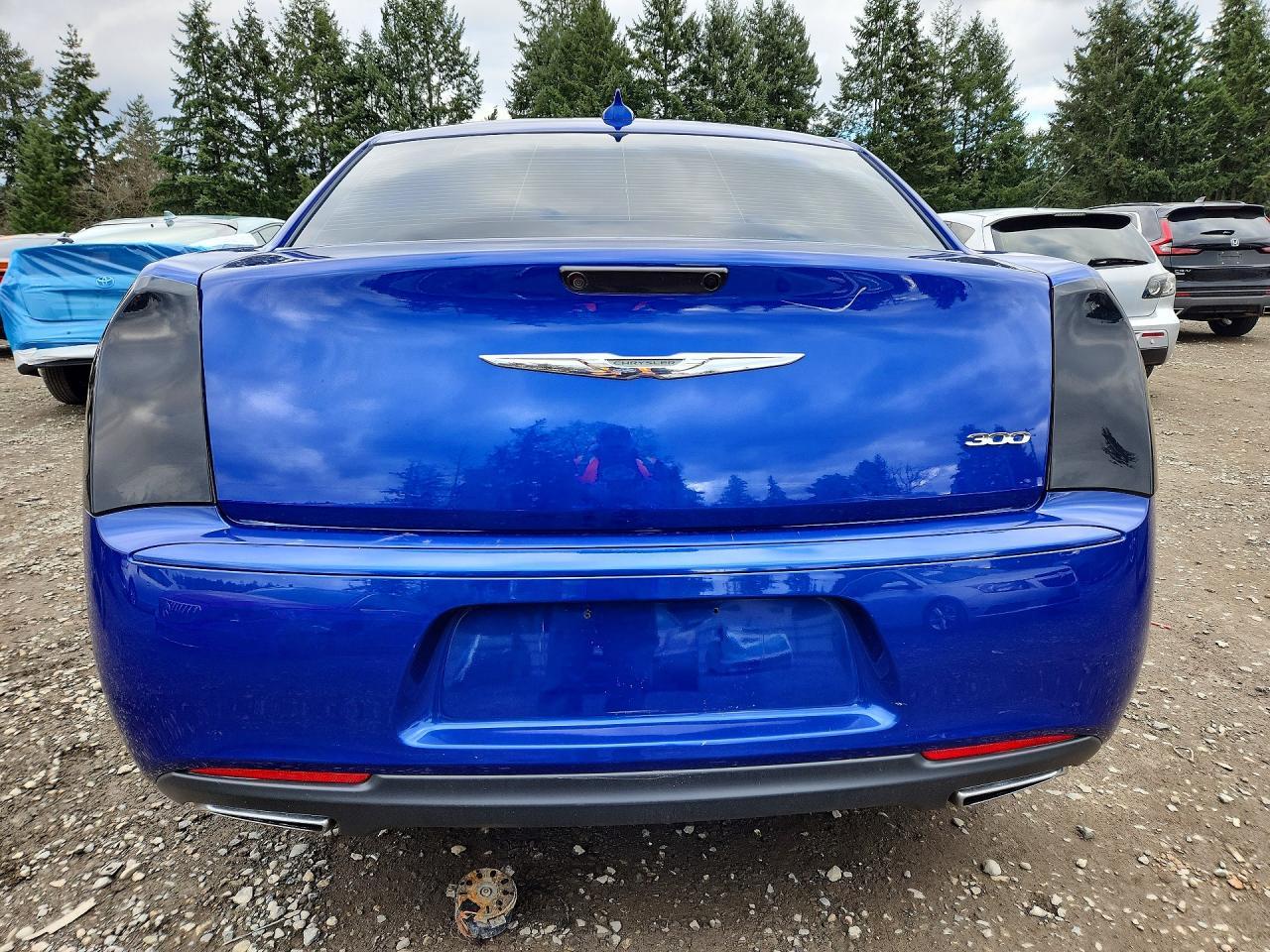 2018 Chrysler 300 Touring - Фото 6