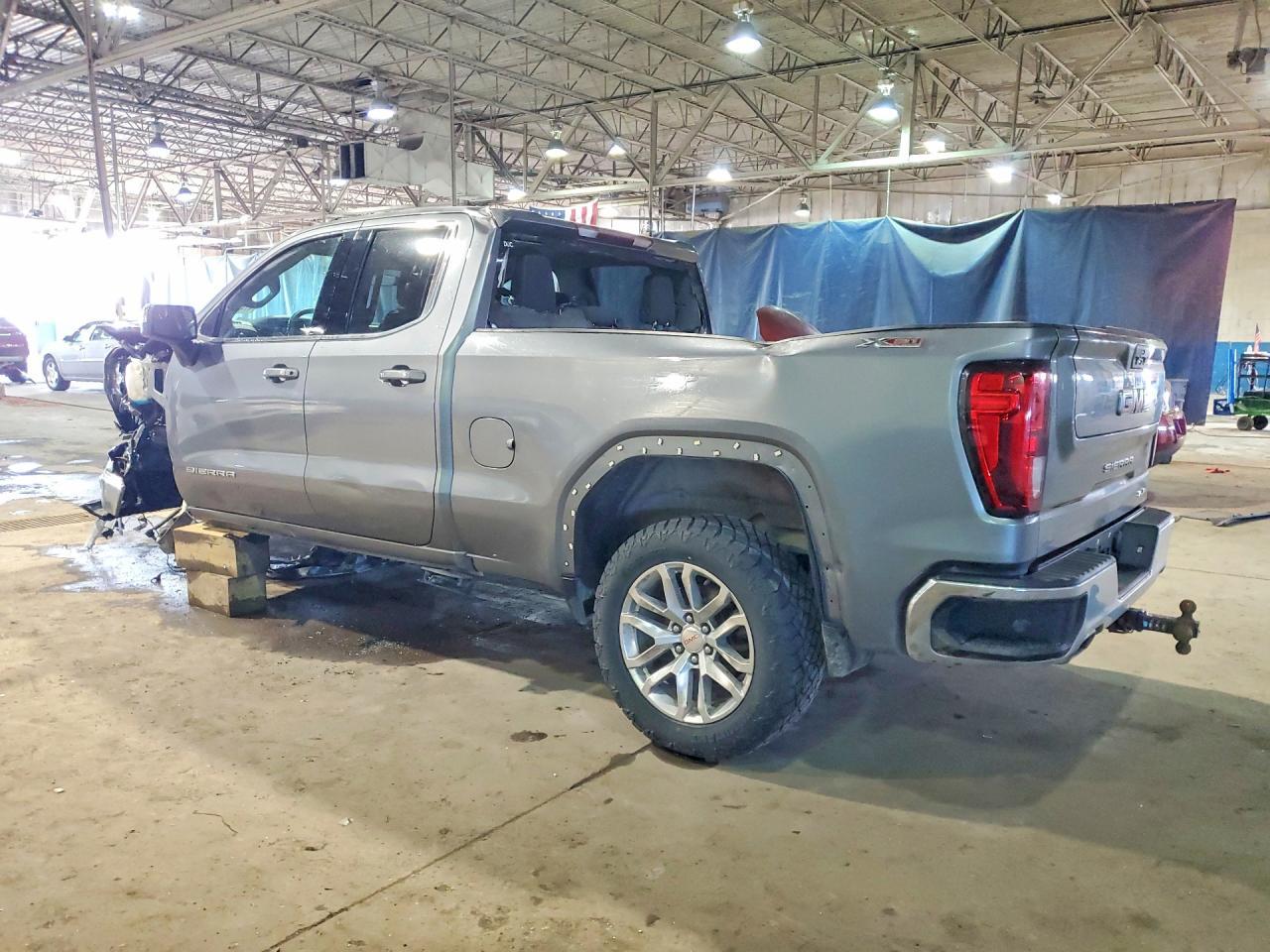 2022 GMC Sierra Limited K1500 Sle - Фото 2