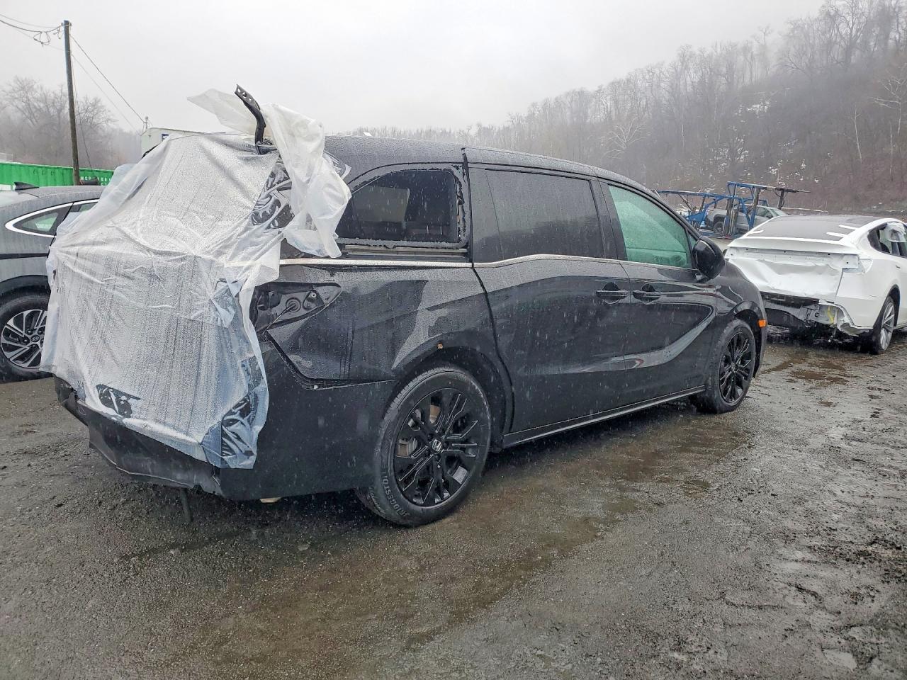 2025 Honda Odyssey Sport-L - Фото 3