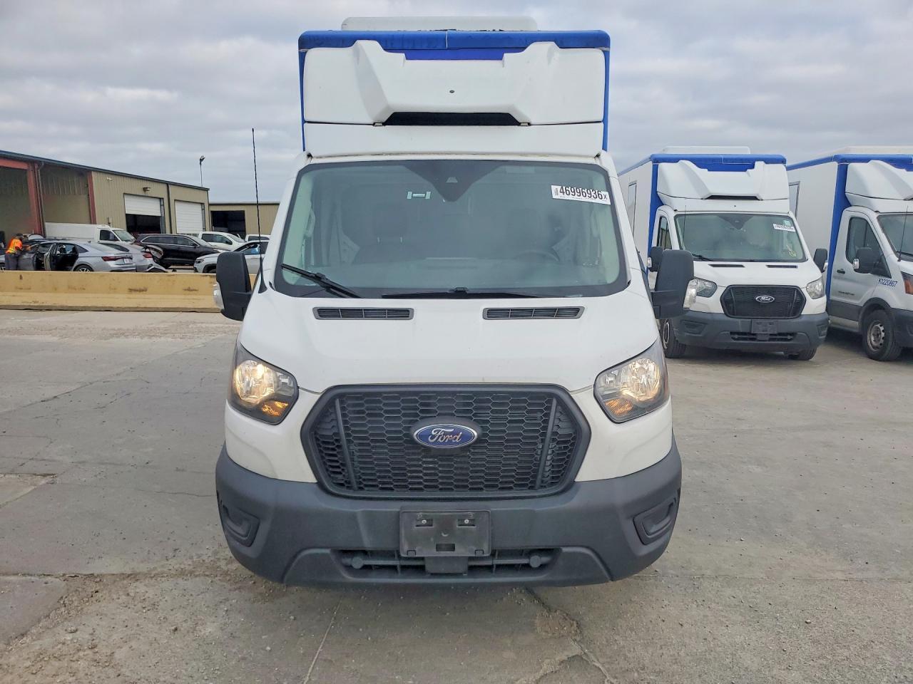 2022 Ford Transit Delivery Truck - Image 5