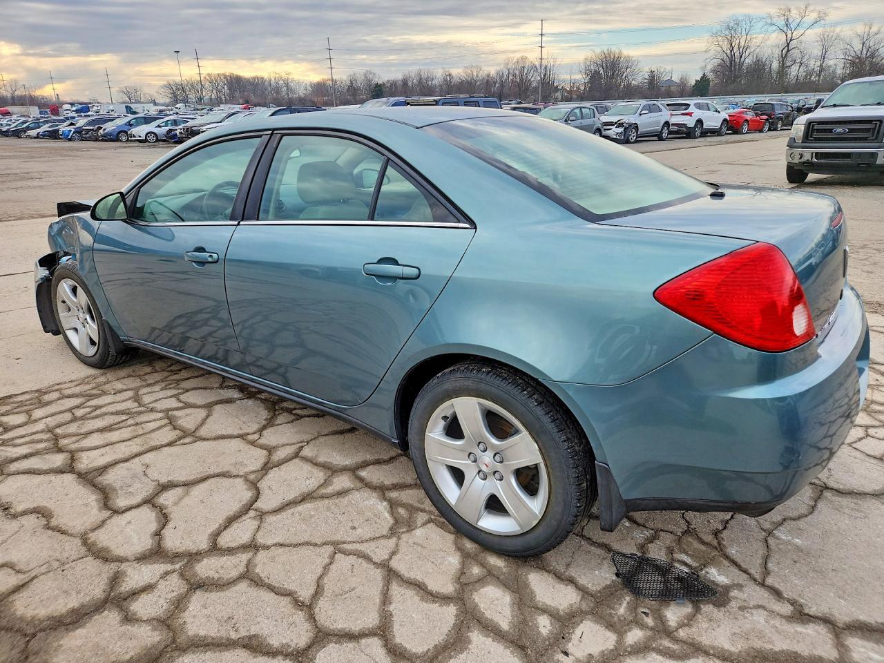 2009 Pontiac G6 Base - Image 2