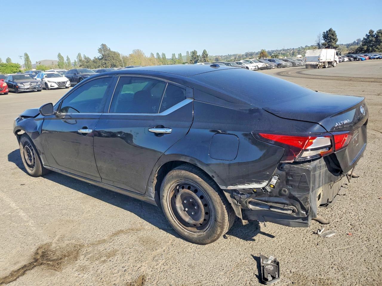 2019 Nissan Altima 2.5 S - Image 2